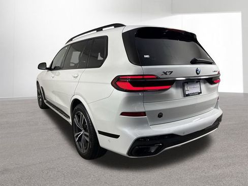 Used 2026 BMW X7 xDrive40i AWD/4WD image 33