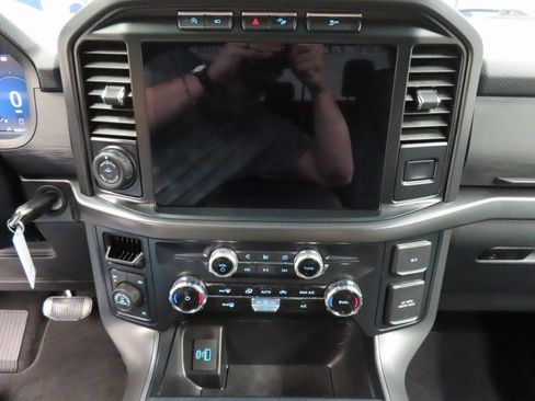 Used 2024 Ford F150 XLT w/ FX4 Off-Road Package image 13