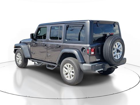 Used 2023 Jeep Wrangler Unlimited Sport AWD/4WD image 4