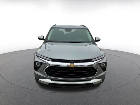 Used 2025 Chevrolet TrailBlazer LT image 4