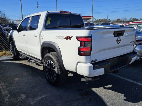 Used 2023 Nissan Frontier PRO-4X w/ Pro Convenience Package image 3