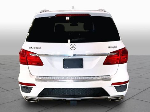 Used 2016 Mercedes-Benz GL 550 4MATIC image 5