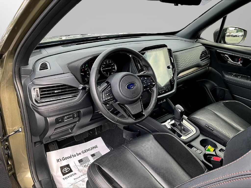 Used 2025 Subaru Forester Touring AWD/4WD image 21