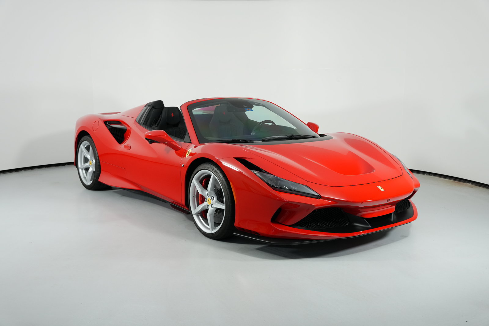 Used 2023 Ferrari F8 Tributo RWD image 19