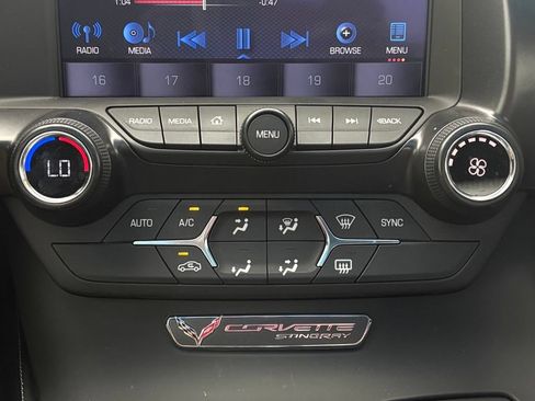 Used 2016 Chevrolet Corvette Stingray Coupe RWD image 35
