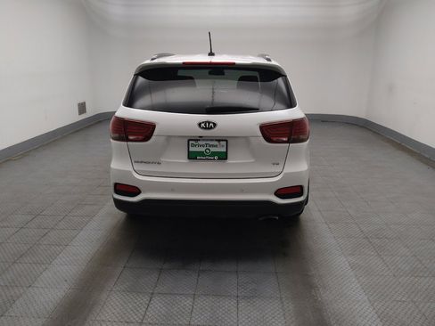 Used 2019 Kia Sorento S AWD/4WD image 7