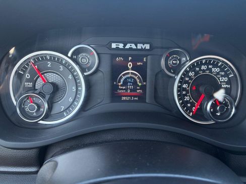 Used 2024 RAM 2500 Big Horn w/ Heated Seats & Wheel Group AWD/4WD image 27