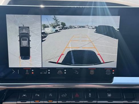 Used 2024 Chevrolet Silverado 1500 High Country w/ High Country Premium Package image 24