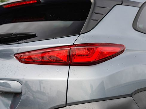 Used 2019 Hyundai Kona Limited image 9