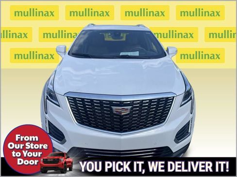 Used 2024 Cadillac XT5 Premium Luxury w/ Technology Package FWD image 2