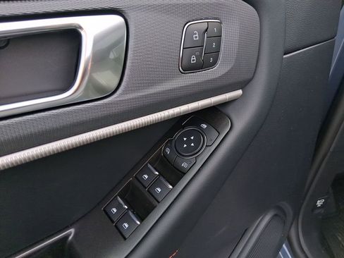New 2026 Ford Explorer ST-Line w/ ST-Line Street Pack AWD/4WD image 25
