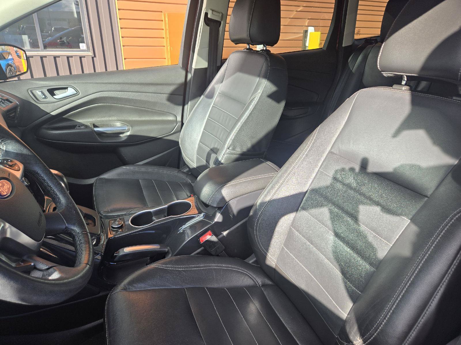 Used 2014 Ford Escape Titanium AWD/4WD image 10