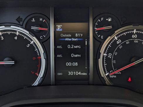 Used 2024 Toyota 4Runner TRD Off-Road Premium AWD/4WD image 13
