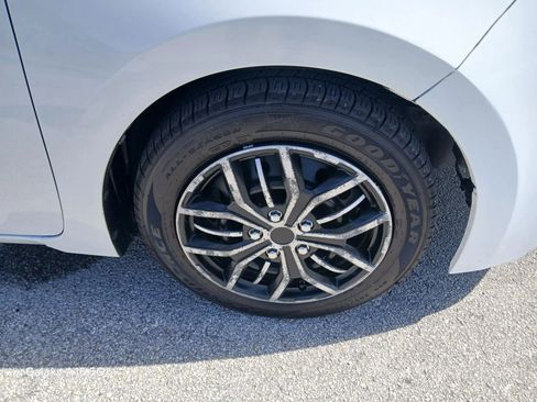 Used 2016 Toyota Corolla LE FWD image 20