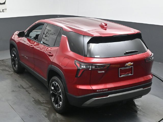New 2026 Chevrolet Equinox LT w/ Safety and Technology Package FWD image 19