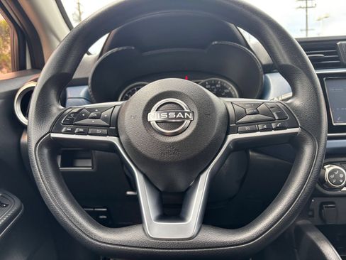 Used 2025 Nissan Versa SV FWD image 23