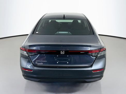 Used 2025 Honda Accord SE image 6
