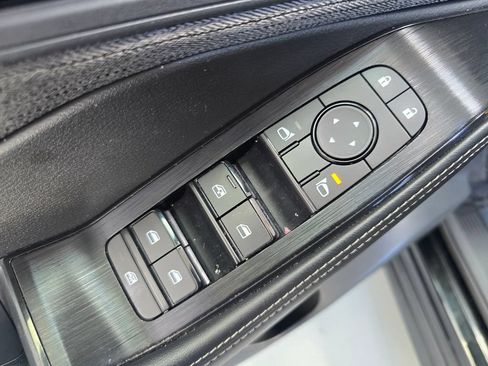 Used 2022 Nissan Rogue S AWD/4WD image 20