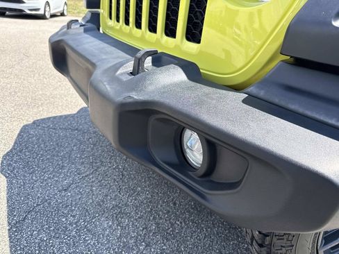 Used 2024 Jeep Wrangler Unlimited Sport AWD/4WD image 10