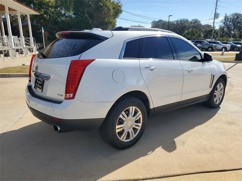 Used 2015 Cadillac SRX Luxury w/ Driver Awareness Package image 9