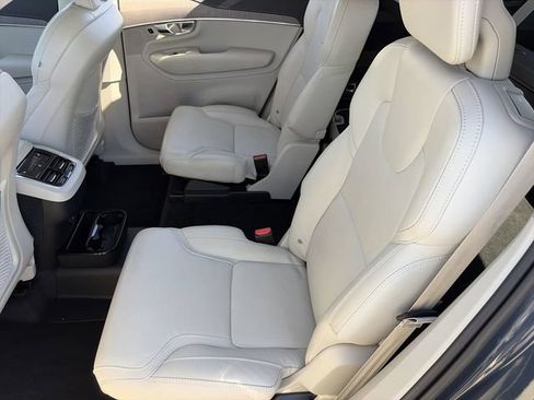 Certified 2022 Volvo XC90 T6 Inscription w/ Advanced Package AWD/4WD image 19