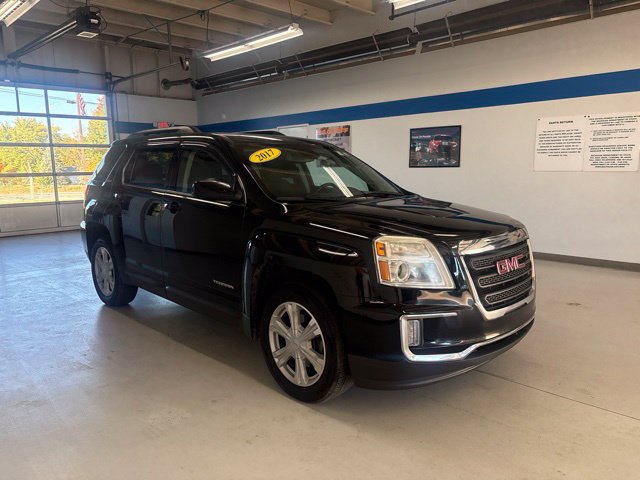 Used 2017 GMC Terrain SLE w/ Driver Alert Package I FWD image 3