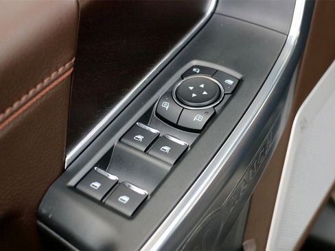 New 2025 Ford F150 King Ranch w/ FX4 Off-Road Package image 19