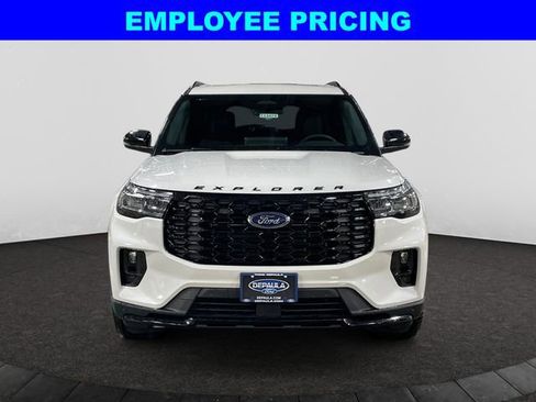 New 2026 Ford Explorer ST-Line w/ ST-Line Street Pack AWD/4WD image 8