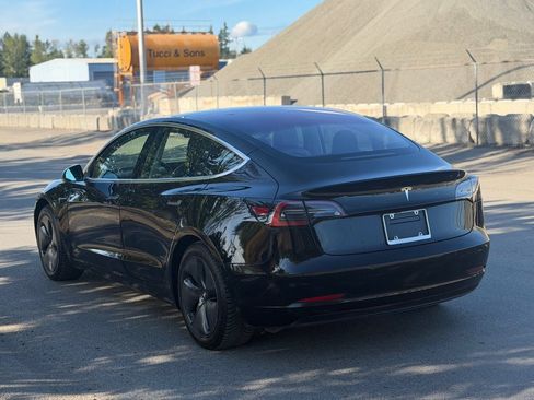 Used 2018 Tesla Model 3 RWD image 5