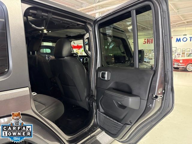 Used 2021 Jeep Wrangler Unlimited Sahara w/ Cold Weather Group AWD/4WD image 41