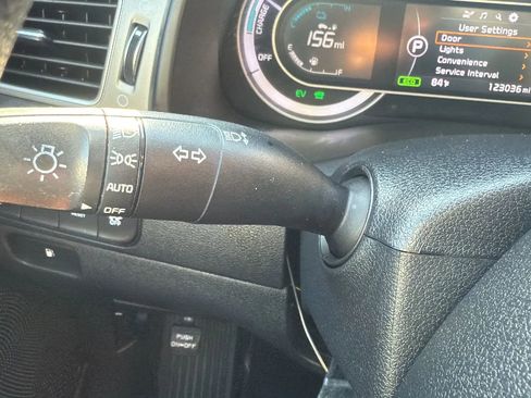 Used 2019 Kia Niro LX image 14