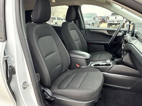 Used 2025 Ford Escape Active image 28