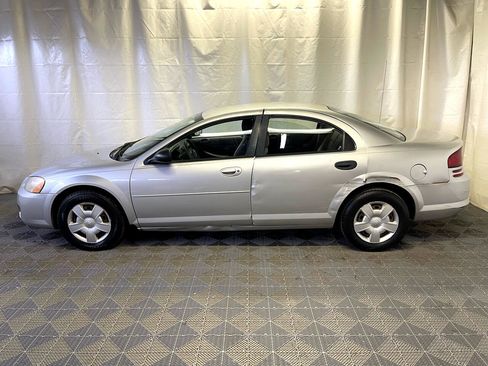 Used 2004 Dodge Stratus SE image 5