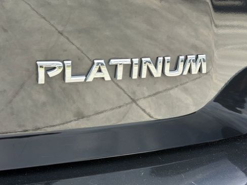 Used 2019 Nissan Pathfinder Platinum w/ Cargo Package FWD image 11