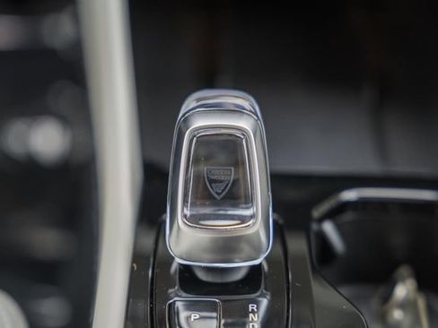 New 2026 Volvo XC40 B5 Ultra w/ Climate Package AWD/4WD image 27