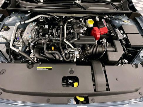 New 2025 Nissan Sentra SR w/ SR Premium Package FWD image 12