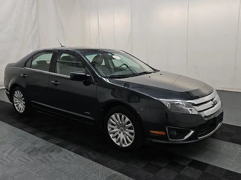 Used 2010 Ford Fusion Hybrid FWD image 2