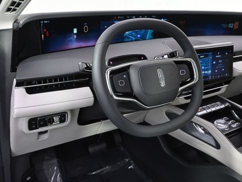New 2026 Lincoln Nautilus Reserve w/ Jet Appearance Package AWD/4WD image 11