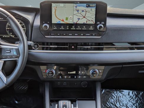 Used 2024 Mitsubishi Outlander SE image 29