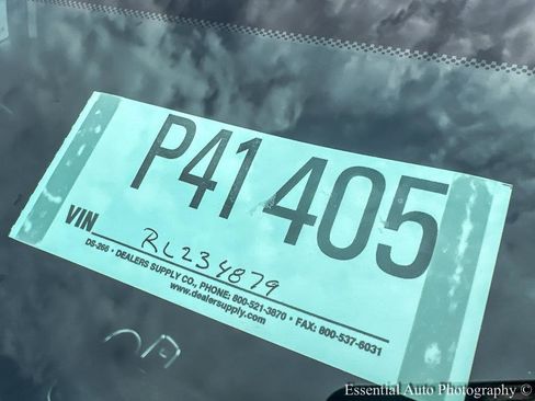 Certified 2024 Chevrolet Equinox LT w/ LPO, Floor Liner Package image 35