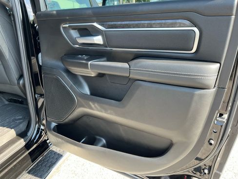 Used 2024 RAM 1500 Big Horn AWD/4WD image 30