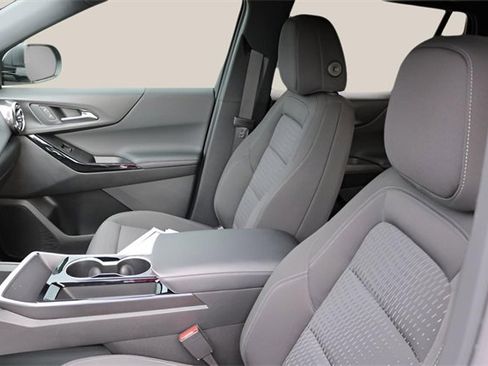 Used 2025 Chevrolet Equinox LT w/ Midnight Edition image 12