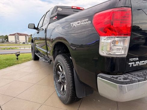 Used 2013 Toyota Tundra 4x4 Double Cab w/ TRD Off-Road Pkg image 31