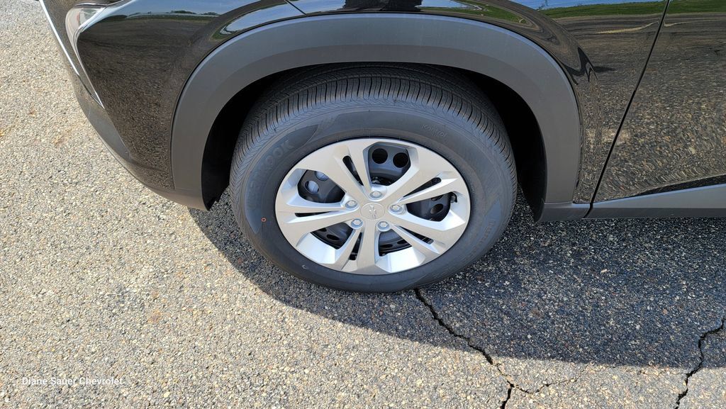 New 2026 Chevrolet Trax LS FWD image 6