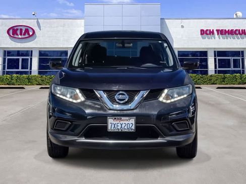 Used 2016 Nissan Rogue S image 2