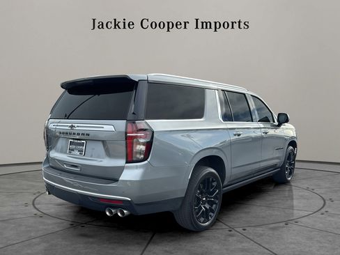 Used 2023 Chevrolet Suburban High Country w/ Premium Package 2 image 5