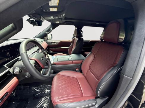 Certified 2025 INFINITI QX80 Autograph AWD/4WD image 11
