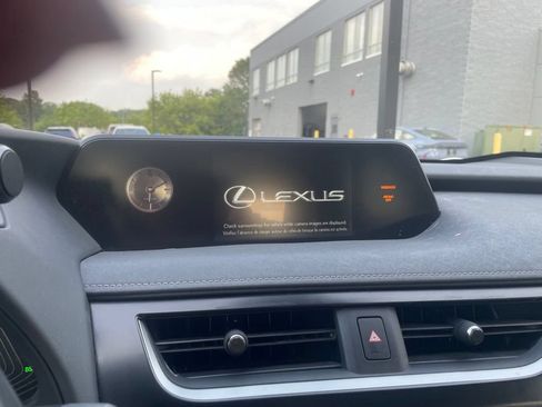 Used 2019 Lexus UX 250h w/ Premium Package AWD/4WD image 24