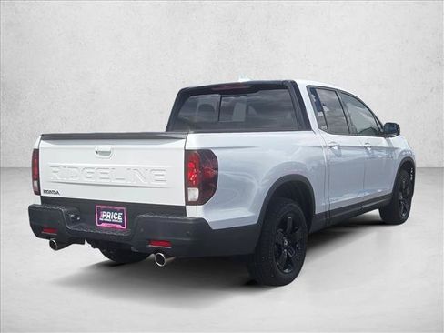 Used 2025 Honda Ridgeline Black Edition image 5