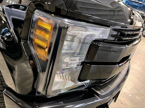 Used 2019 Ford F250 Lariat w/ Lariat Ultimate Package AWD/4WD image 34